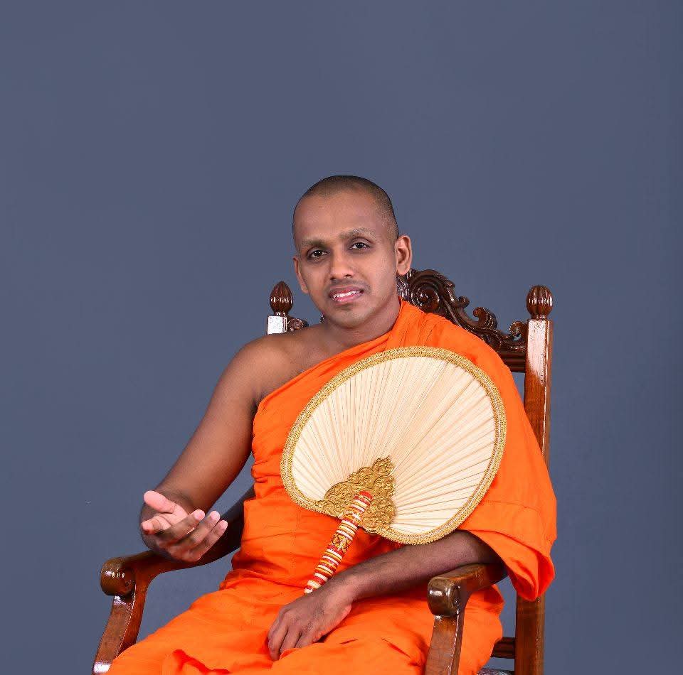 පූජ්ය කොත්මලේ චන්දානන්ද හිමි